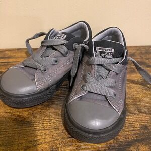 Kids Converse All Star Chuck Taylor Low Top Sneakers Gray Black Size 8